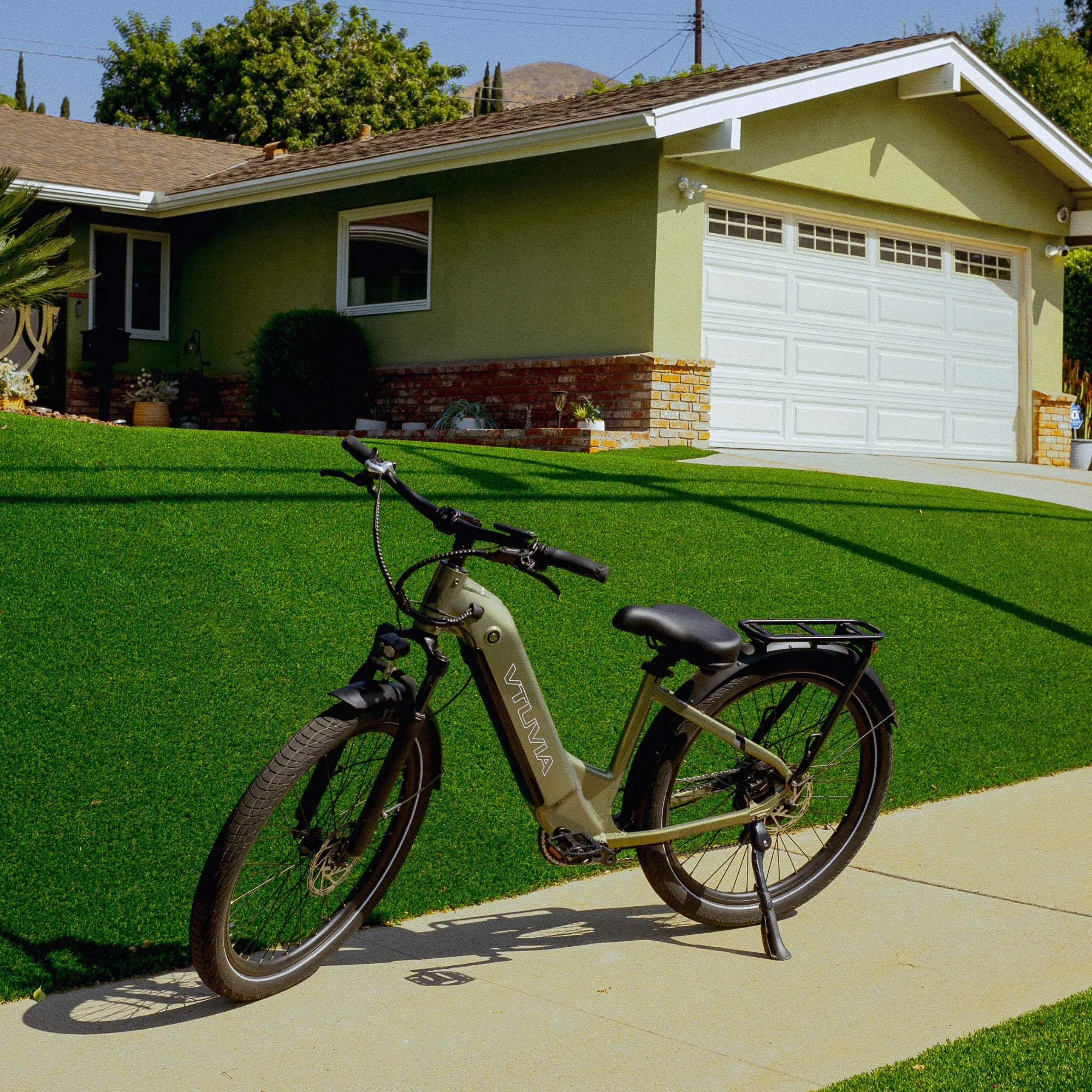 VTUVIA-Zeal LT7 Step Through Commuter Ebike